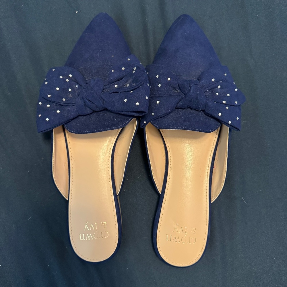 Crown & Ivy Women's Blue Mules